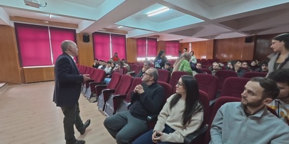 53ad07ca133e70156bd8d35e14e6f926