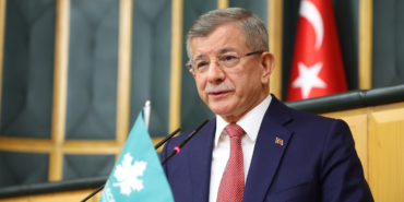 ABD ve İsrail’in İran’a saldırısı… Ahmet Davutoğlu: “Türkiye, topraklarının İran’a dönük saldırılarda asla kullanılamayacağını derhal ilan etmelidir”