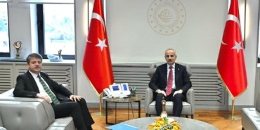 c1b3427c050825d8accfa8e86917f7b5