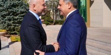 756a94e0722b56134a7a26d6d6b3b44c