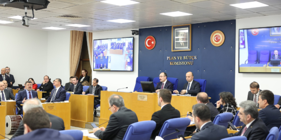 7db6d2d8198ccfa77798a5bfc49911af