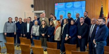 ab3a3581cda98a43e12640381e03cbad